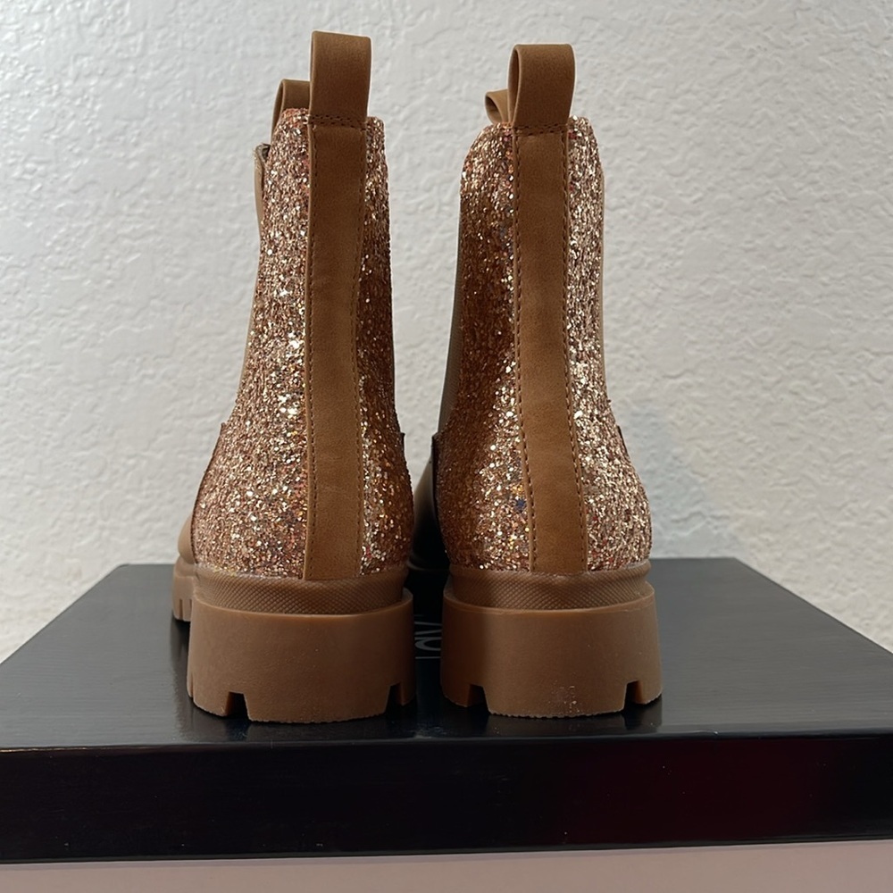 DV DOLCE VITA Women's Davys Chelsea Boot Big Kids Size 5 NEW - Picture 5 of 16